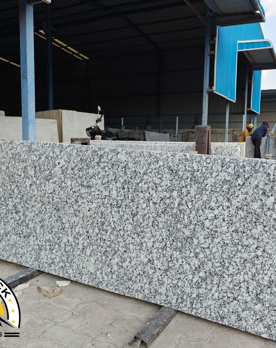 Lastră de granit New Halayeb